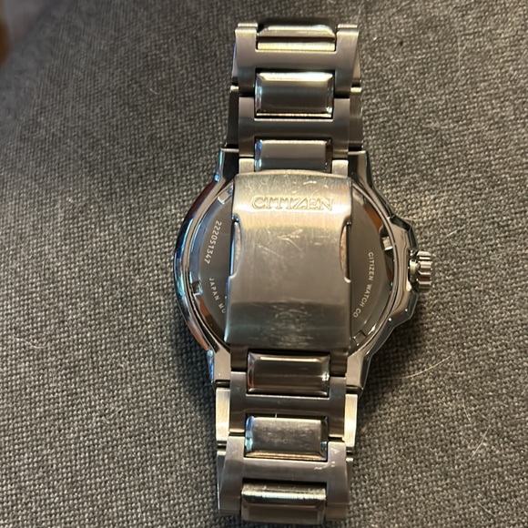 Citizen Eco-Drive  Stainless Steel Green Dial Men's Watch - Picture 9 of 9